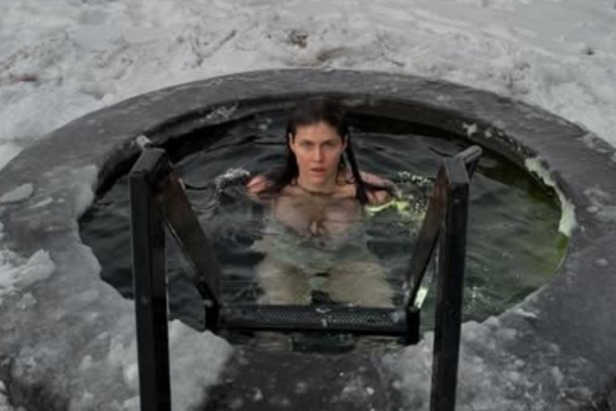 Alexandra Daddario Wows in Hot Tub Pics Two Months After Giving Birth