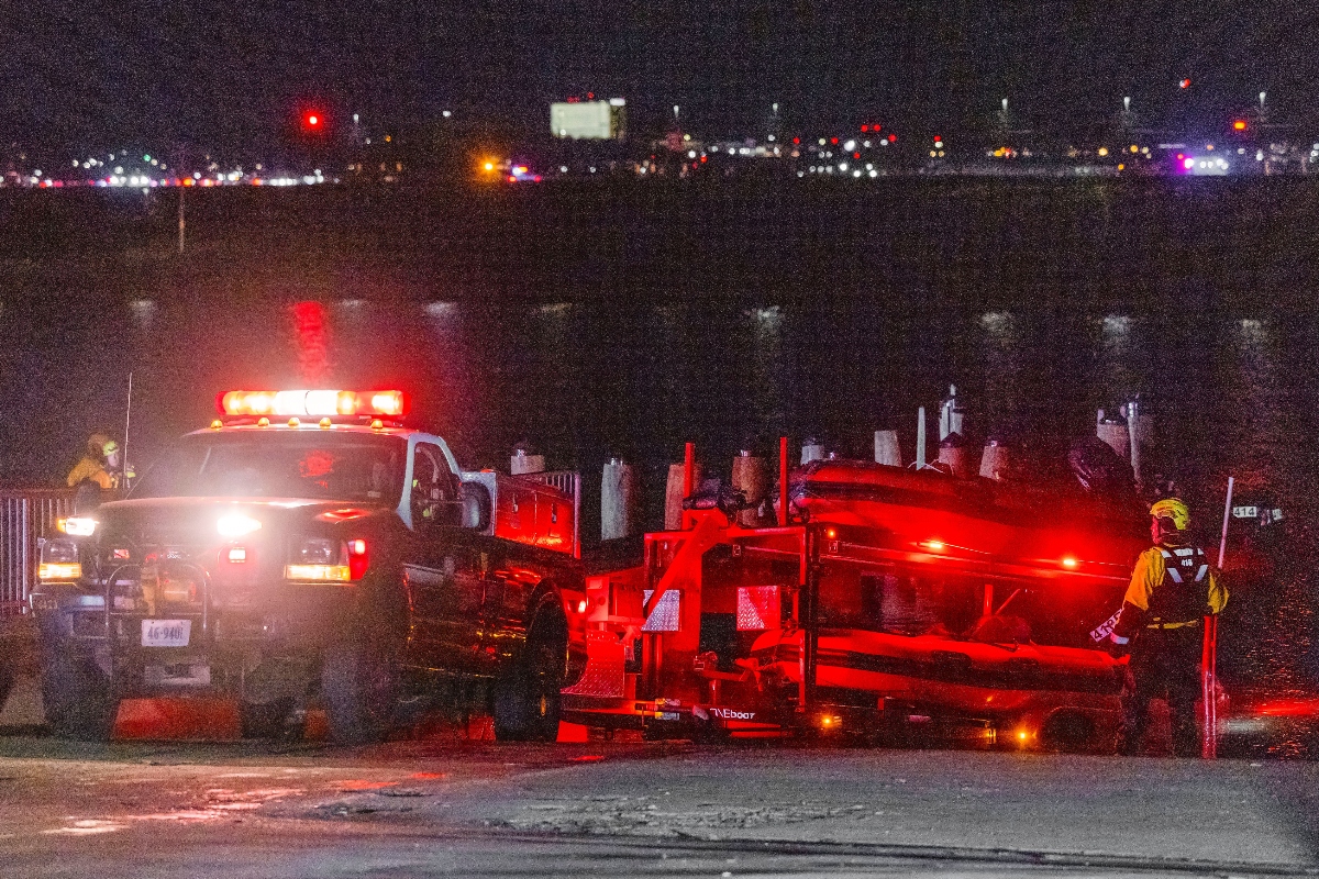 American Airlines Flight and Blackhawk Helicopter Collide in Washington, D.C.