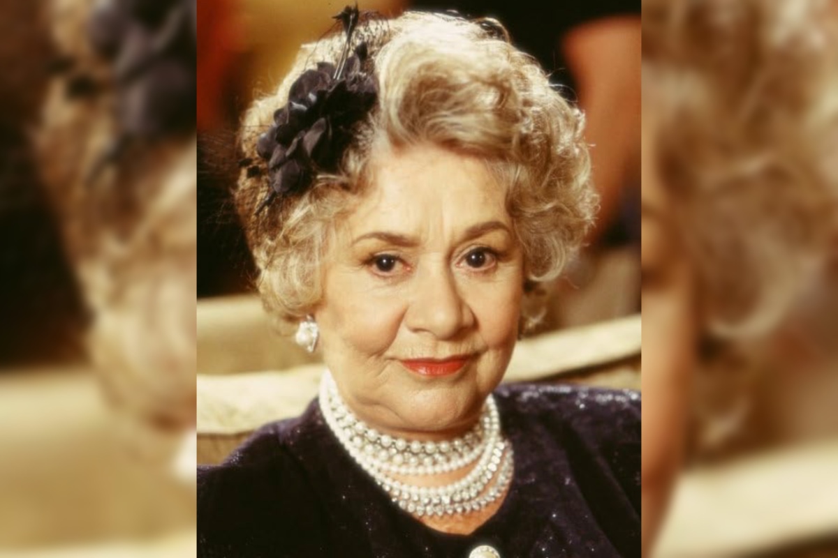 award-winning-actress-joan-plowright-dies-at-95