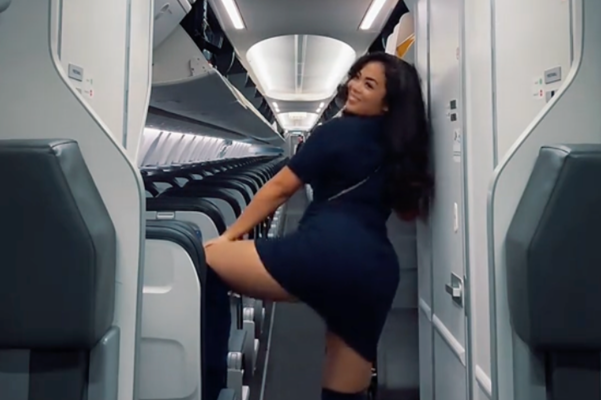 Flight Attendant Fired After Twerking on the Job