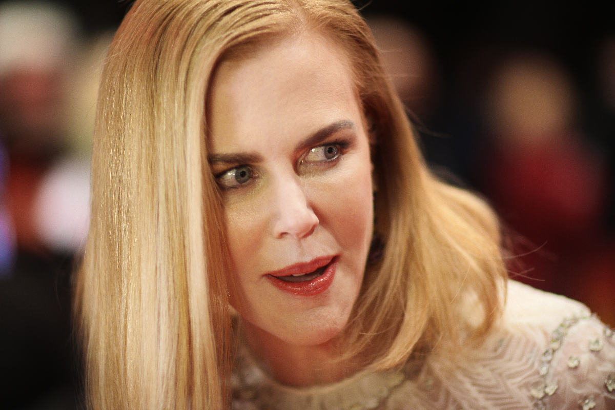 Nicole Kidman Suffers Awkward Wardrobe Malfunction While at the Airport