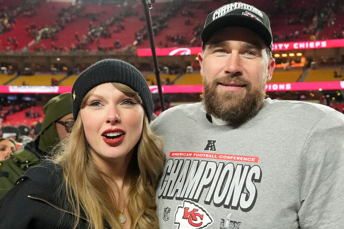 taylor-swift-travis-kelce-kansas-city-chiefs-super-bowl-spot