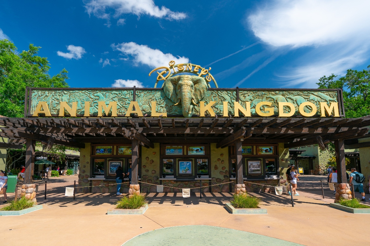 walt-disney-world-shuts-down-chester-hesters-dino-rama